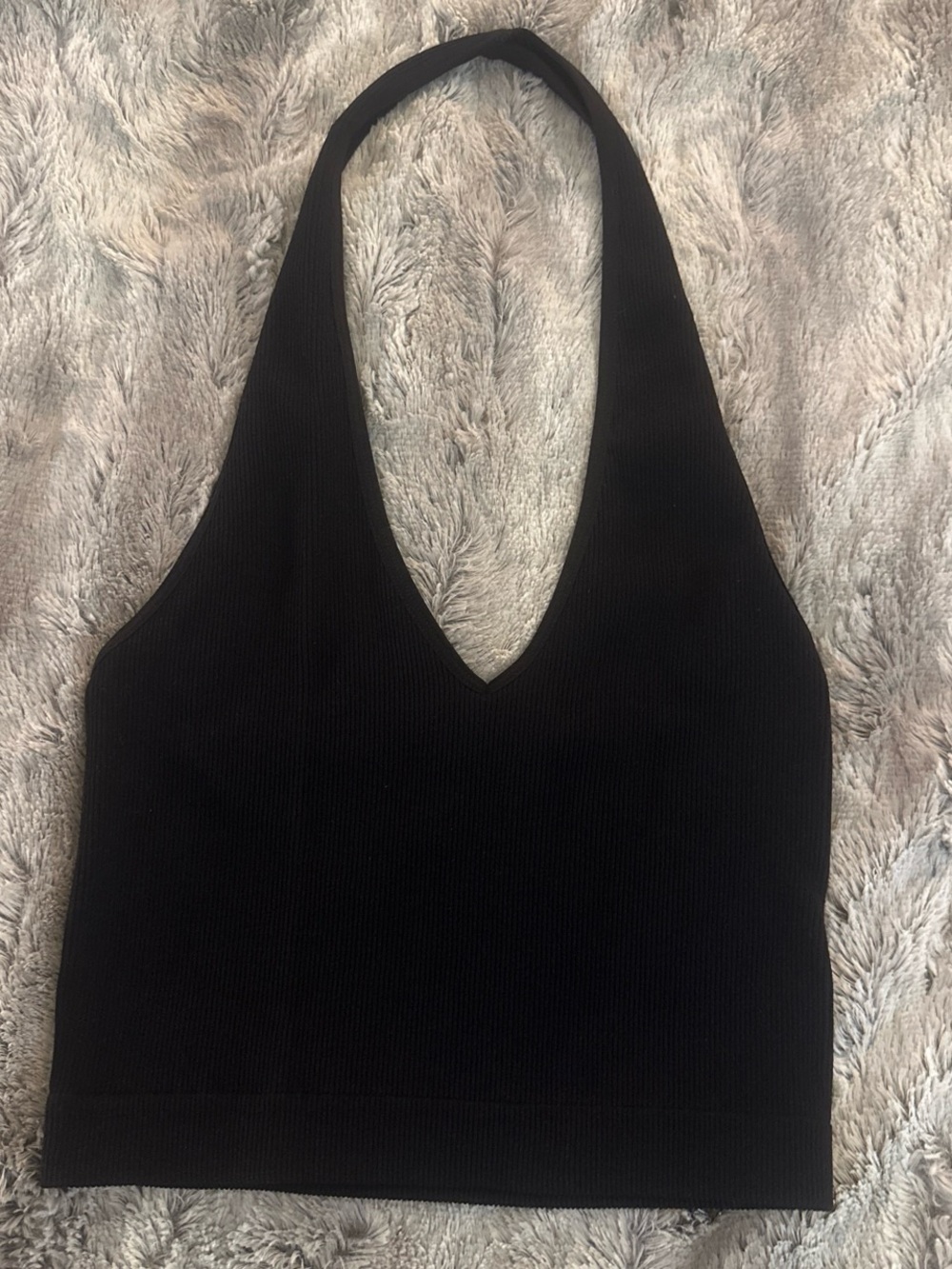 LIKE NEW women’s small/medium black halter neck crop top